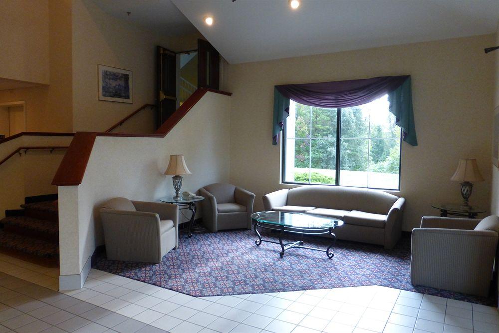 Chesapeake Inn And Suites Lexington Park Patuxent River Naval Air Station California Eksteriør bilde