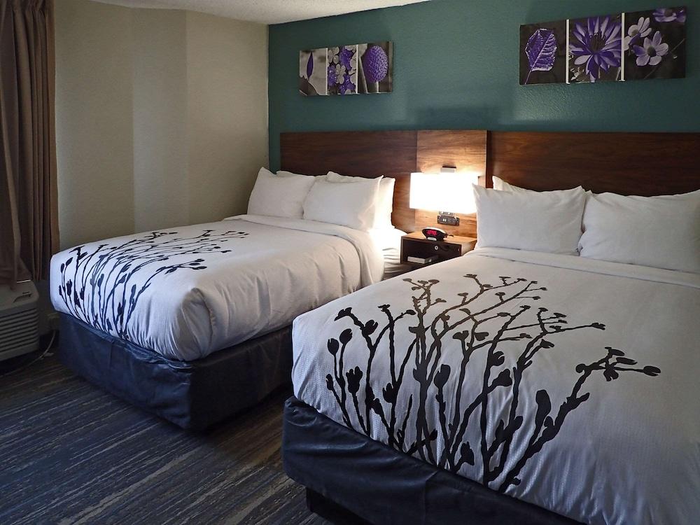 Chesapeake Inn And Suites Lexington Park Patuxent River Naval Air Station California Eksteriør bilde