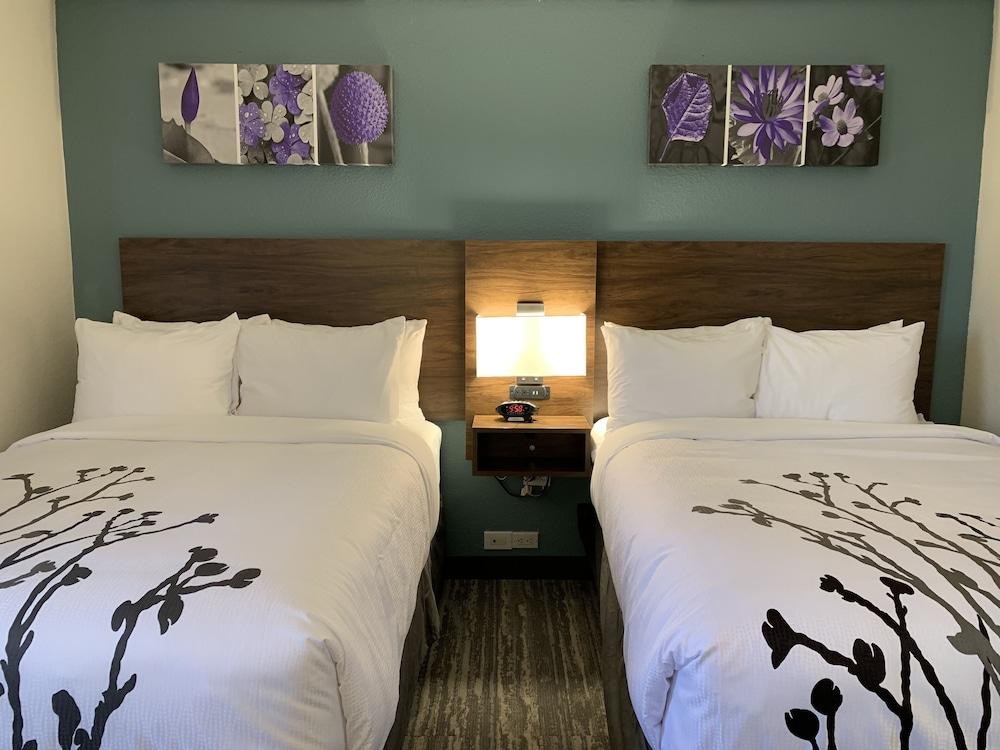 Chesapeake Inn And Suites Lexington Park Patuxent River Naval Air Station California Eksteriør bilde