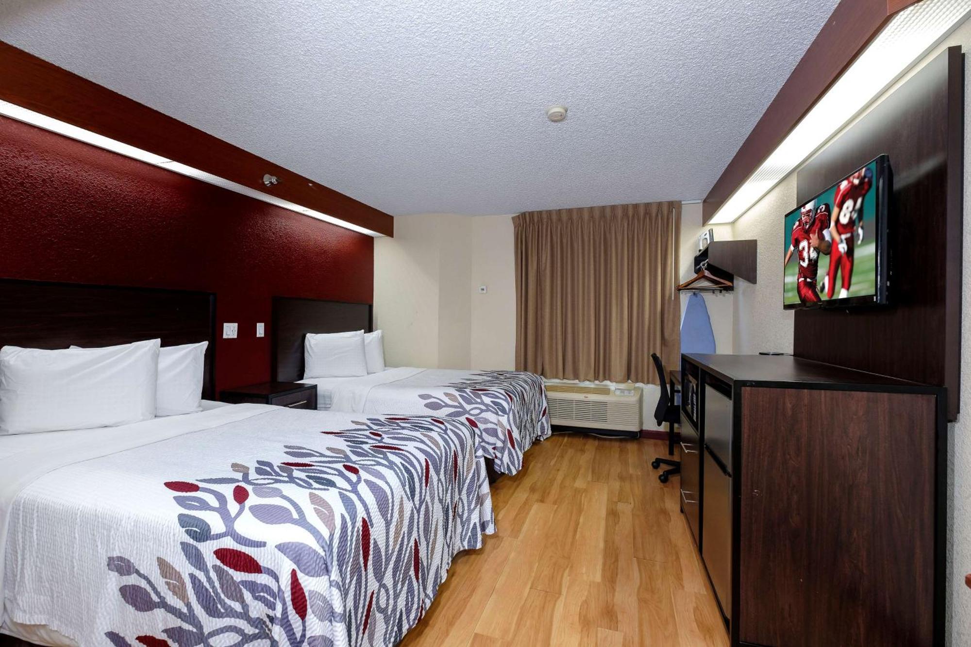 Chesapeake Inn And Suites Lexington Park Patuxent River Naval Air Station California Eksteriør bilde